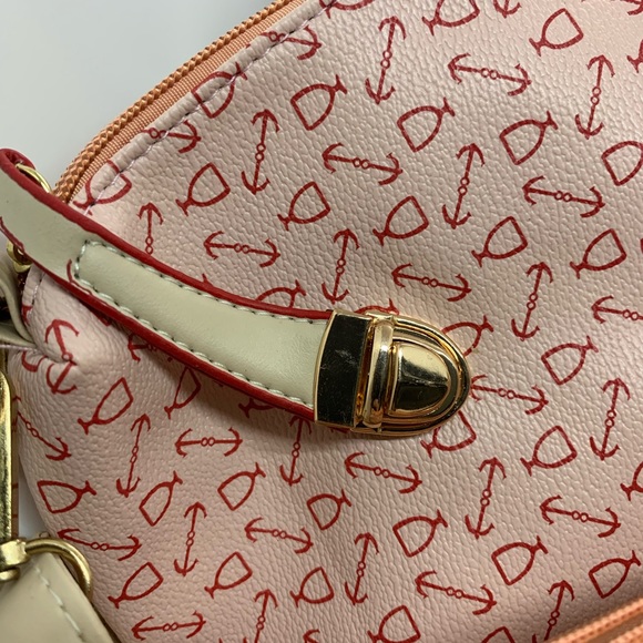 6 piece vegan leather beautiful pink bag set - Picture 7 of 16